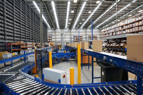 Dyno Conveyors Efficient warehouse systems